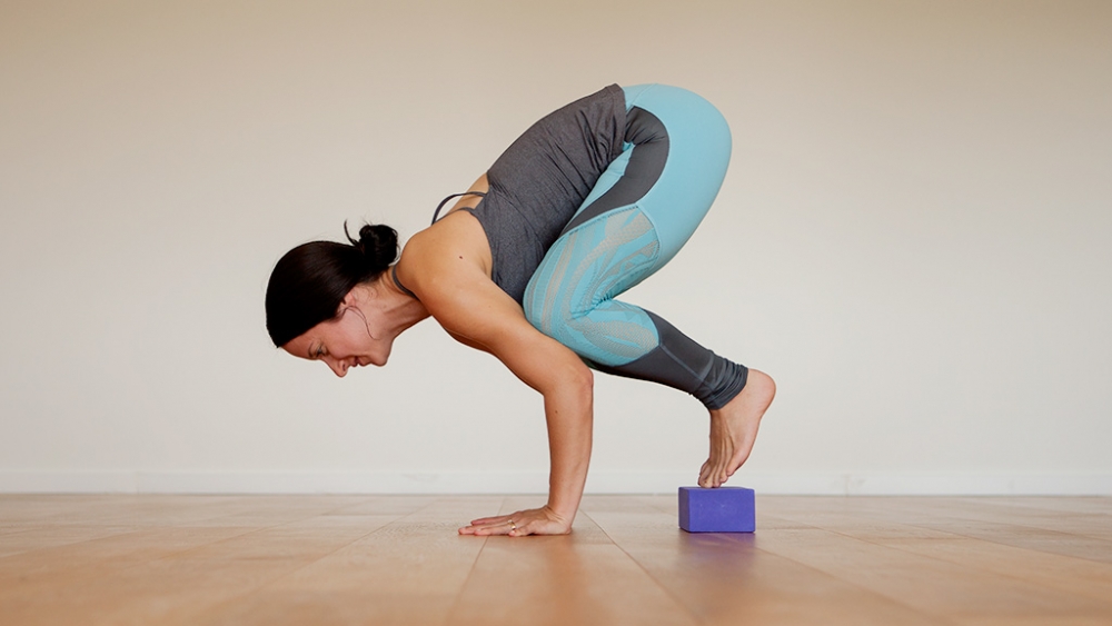 Yoga For The Non Flexible on Instagram: “Working on Crow Pose? Try out  these variations! This will either help you build … | Advanced yoga, Yoga  postures, Yoga help