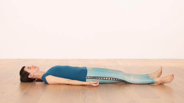 Calming yoga sequence - Ekhart Yoga